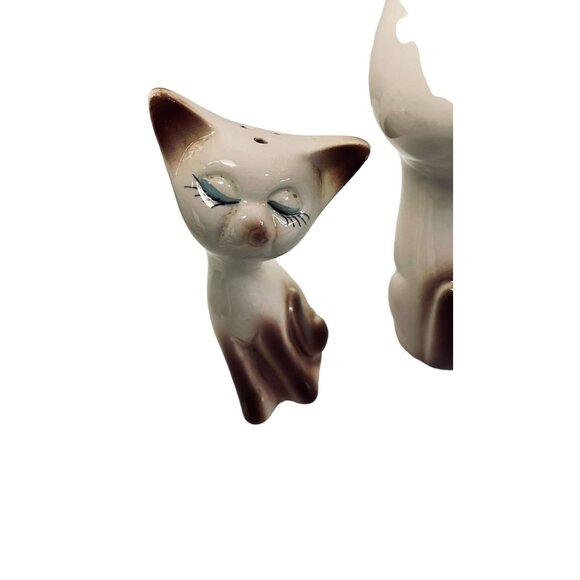 Vintage Taiwan Siamese Cat Salt and Pepper Shakers Tilted Heads 3" 50's/60's - Picture 5 of 8